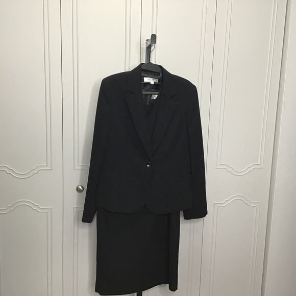 Jones Studio Sleeveless Dress Suit - Size 8 - Picture 4 of 7
